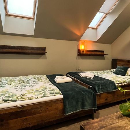 Hostel Pod Cisem 埃尔布隆格 外观 照片